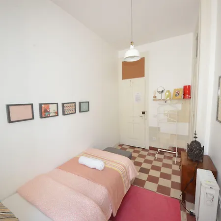 The Color Konukevi 3*